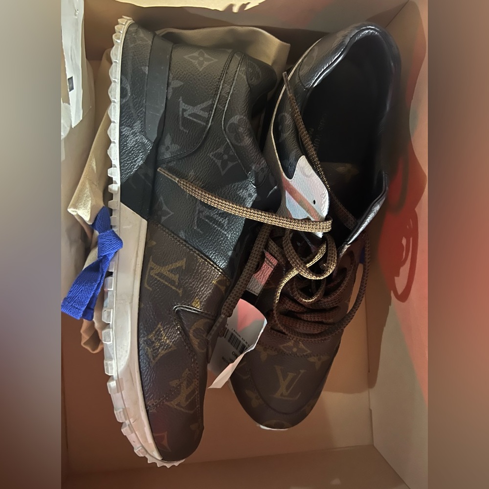 tri color LV Run Away Sneaker